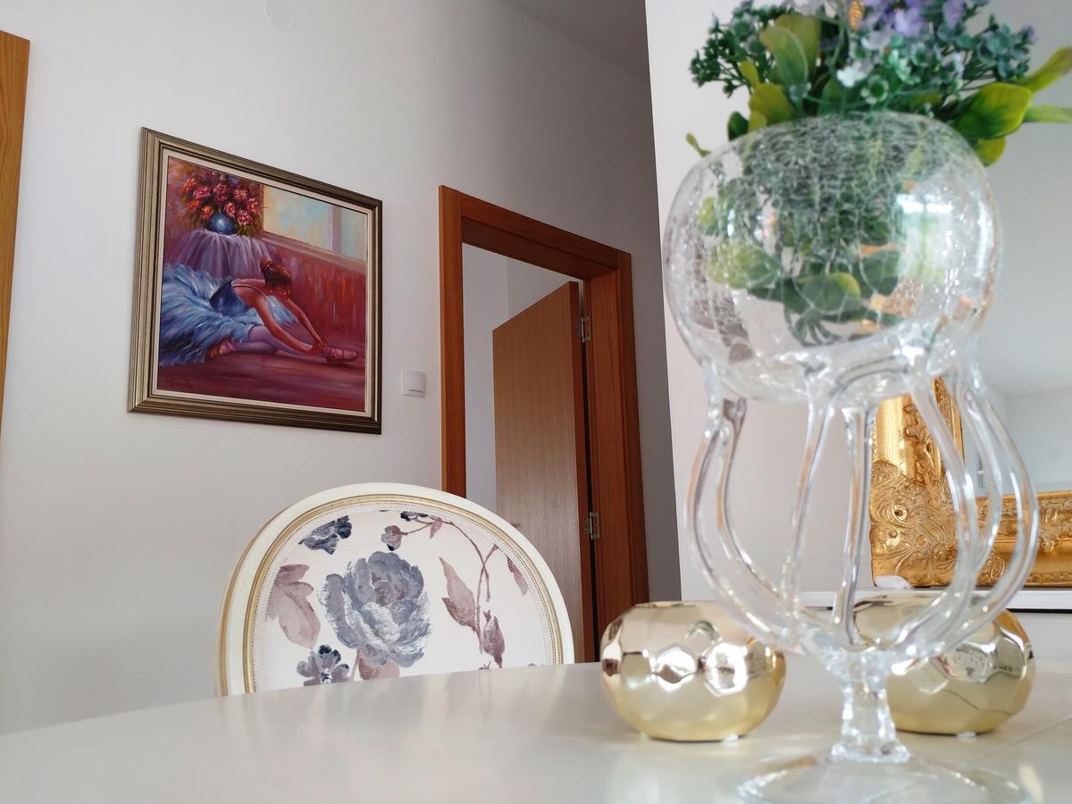 Jc10 Apartment 3 Bedroom, Free Parking, 73Sqm Novi Sad Exteriör bild