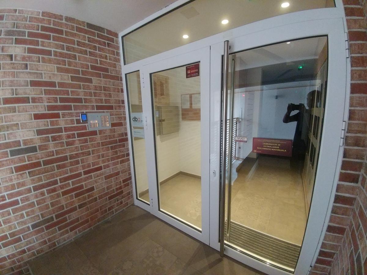 Jc10 Apartment 3 Bedroom, Free Parking, 73Sqm Novi Sad Exteriör bild