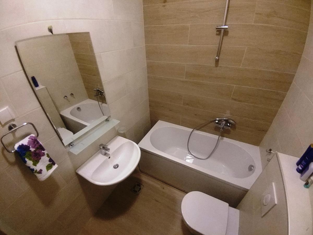 Jc10 Apartment 3 Bedroom, Free Parking, 73Sqm Novi Sad Exteriör bild