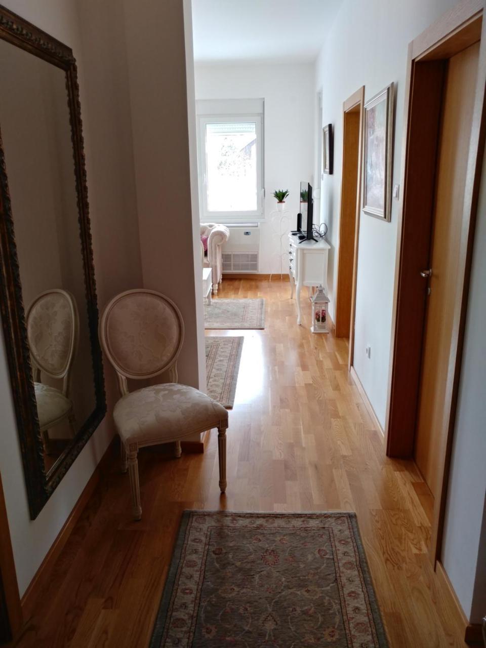 Jc10 Apartment 3 Bedroom, Free Parking, 73Sqm Novi Sad Exteriör bild
