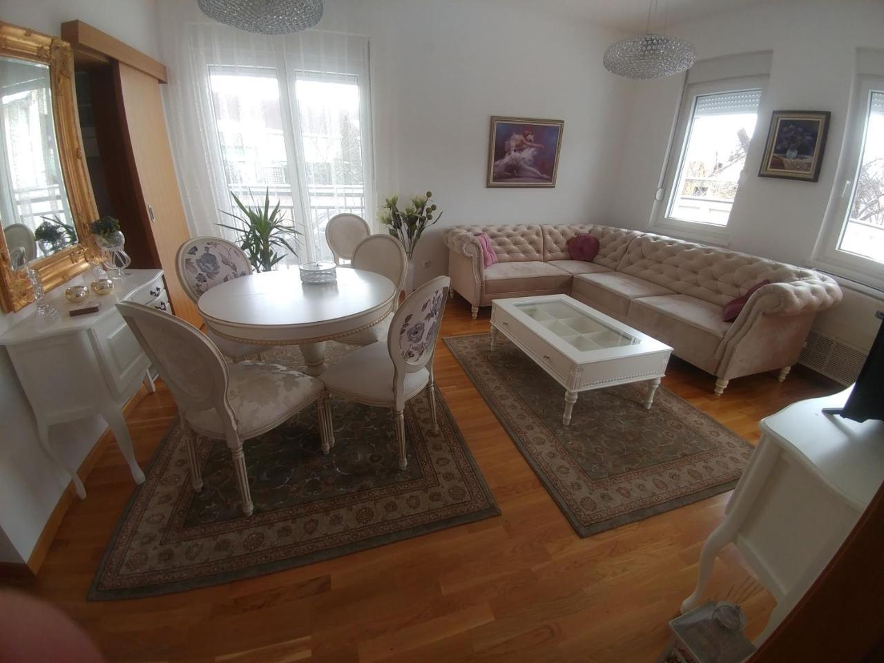 Jc10 Apartment 3 Bedroom, Free Parking, 73Sqm Novi Sad Exteriör bild