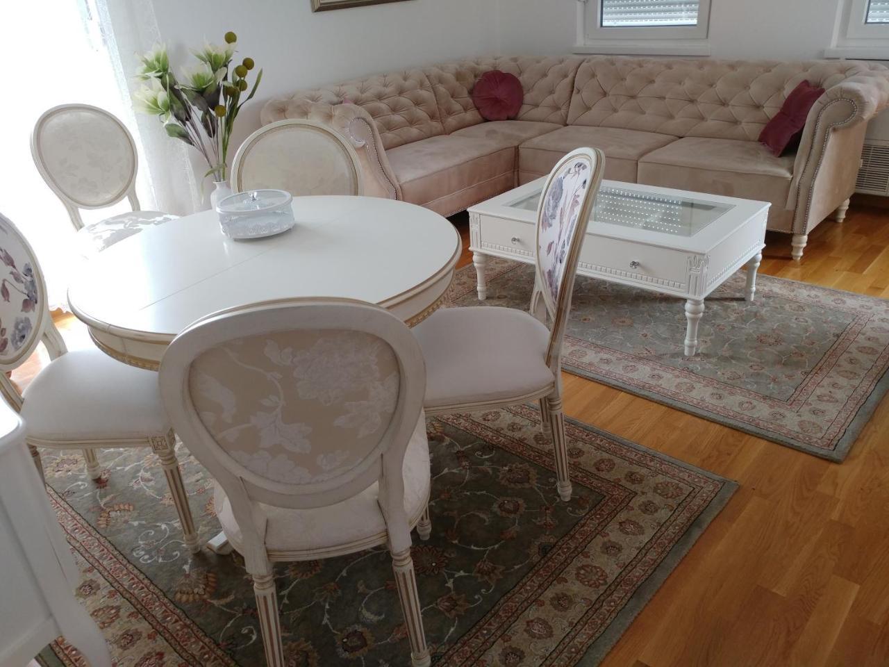 Jc10 Apartment 3 Bedroom, Free Parking, 73Sqm Novi Sad Exteriör bild